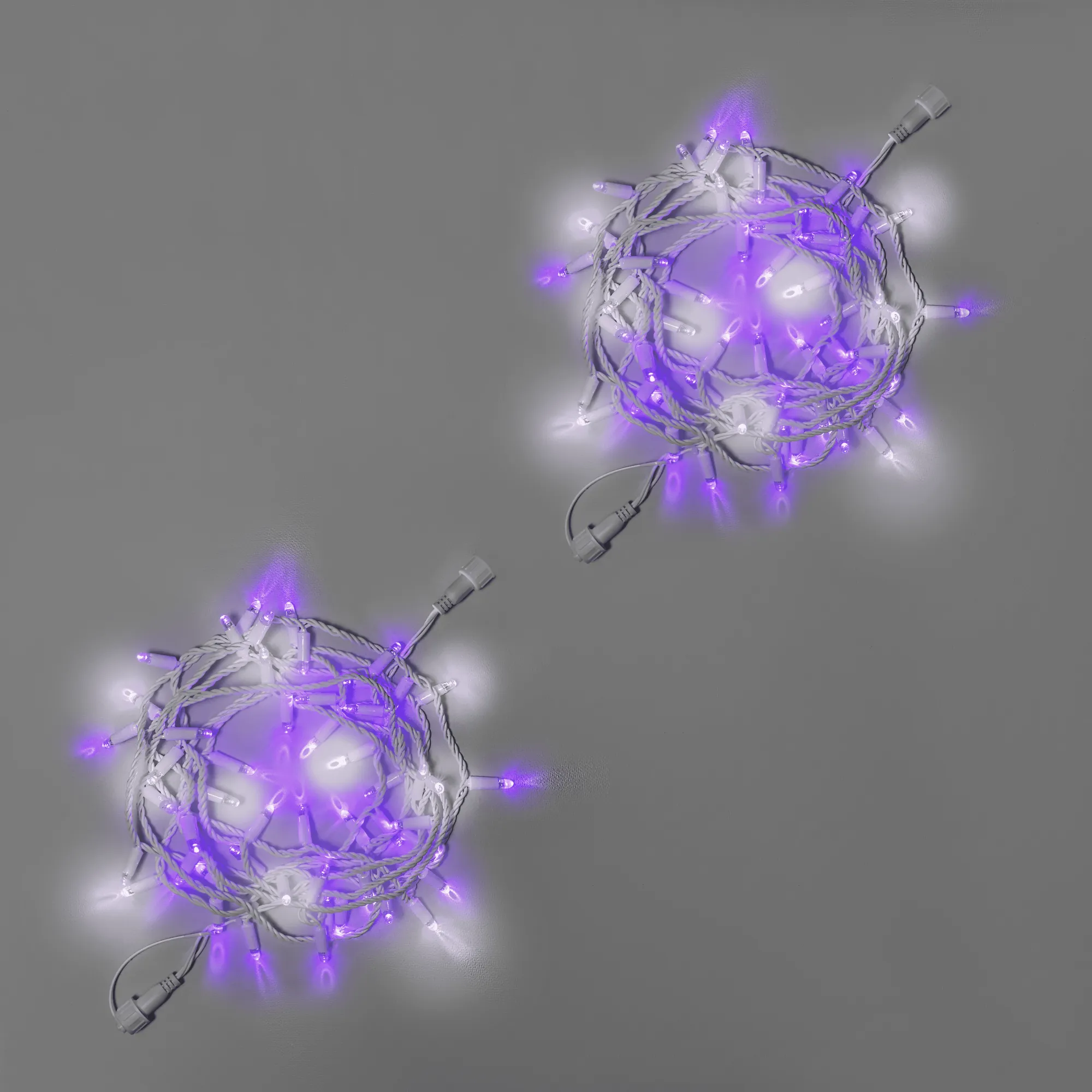 girljanda-nit-10-m-5-5-fiolenovaja-mercajushhaja-220-v-100-led-provod-belyj-kauchuk-2-3-mm-ip65