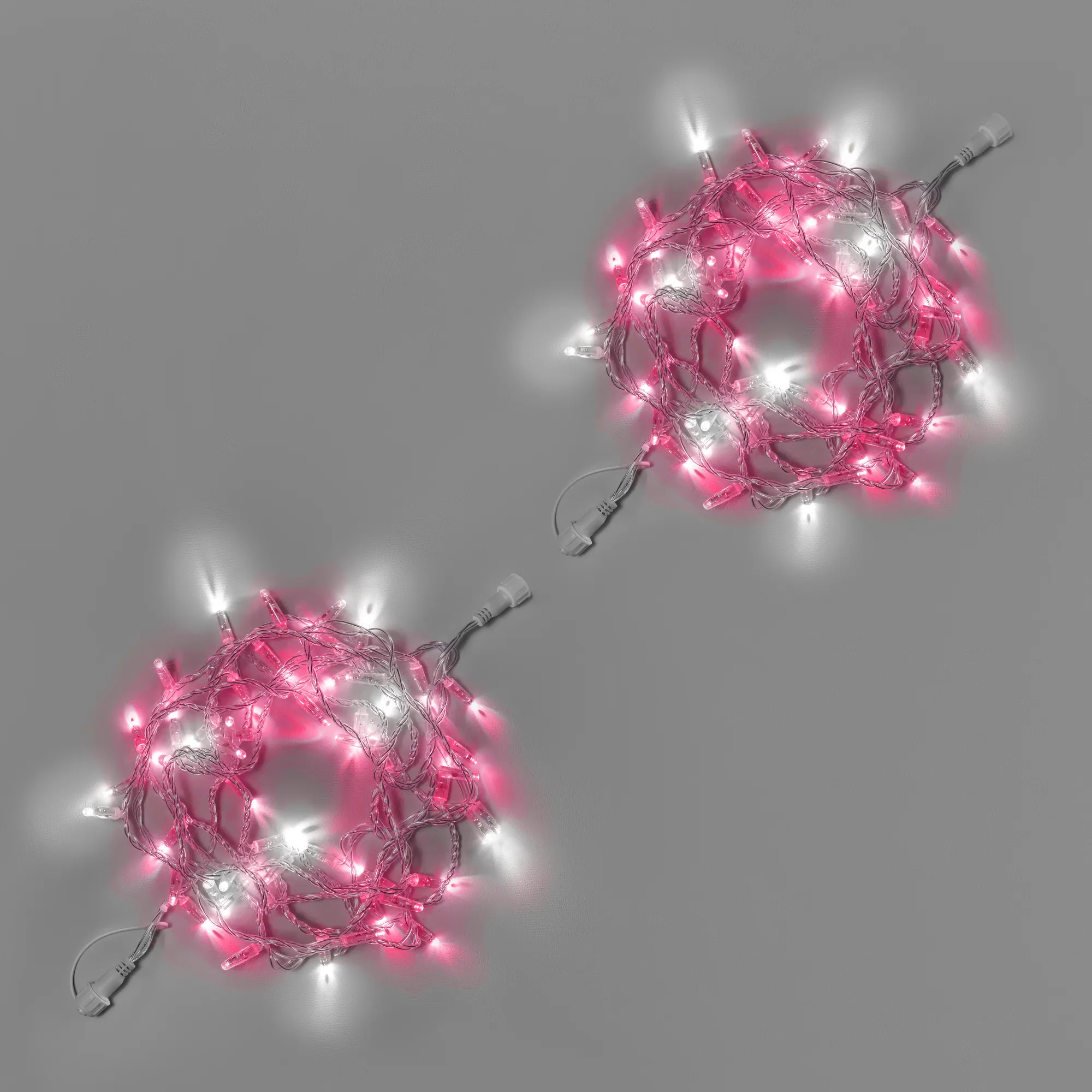 girljanda-nit-10-m-5-5-rozovaja-mercajushhaja-220-v-100-led-provod-prozrachnyj-pvh-2-3-mm-ip65