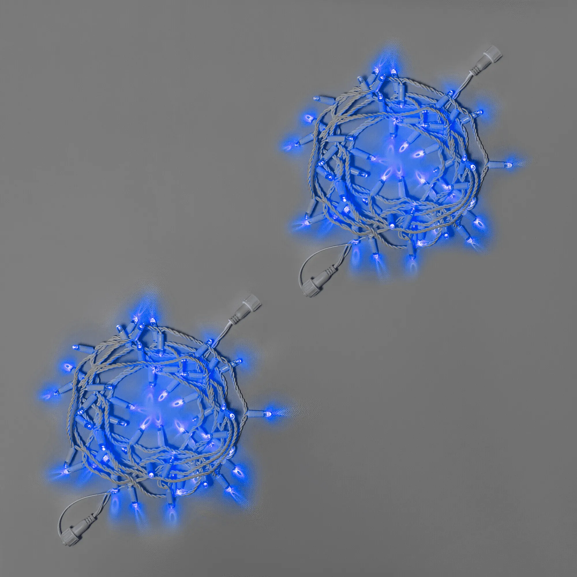 girljanda-nit-10-m-5-5-sinjaja-220-v-100-led-provod-belyj-kauchuk-3-3-mm-ip65