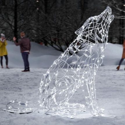 Уличная фигура световая «Воющий волк», 2,15×1,85 м, IP65, золотое или серебряное свечение